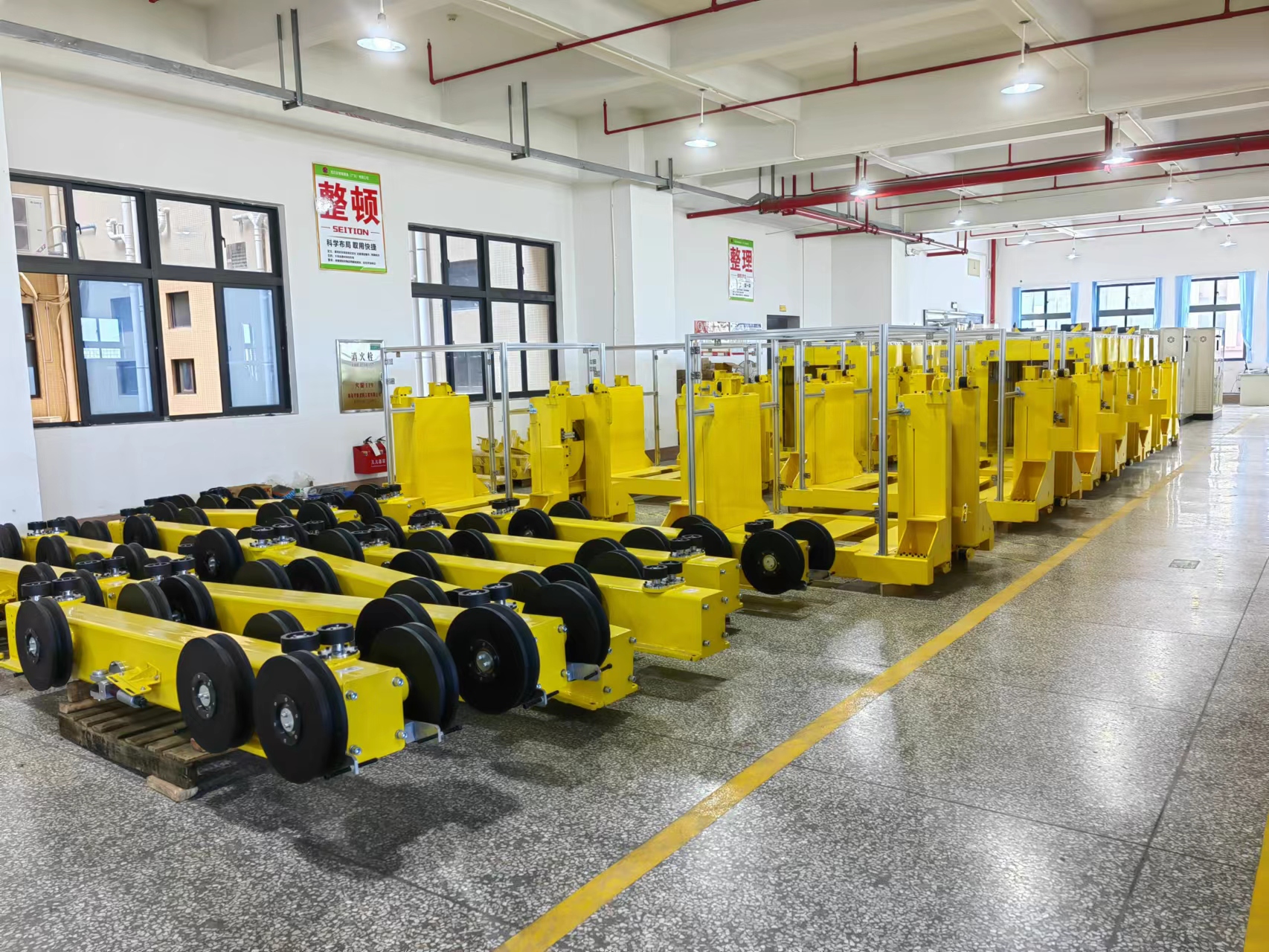 立體倉庫堆垛機組裝吊裝